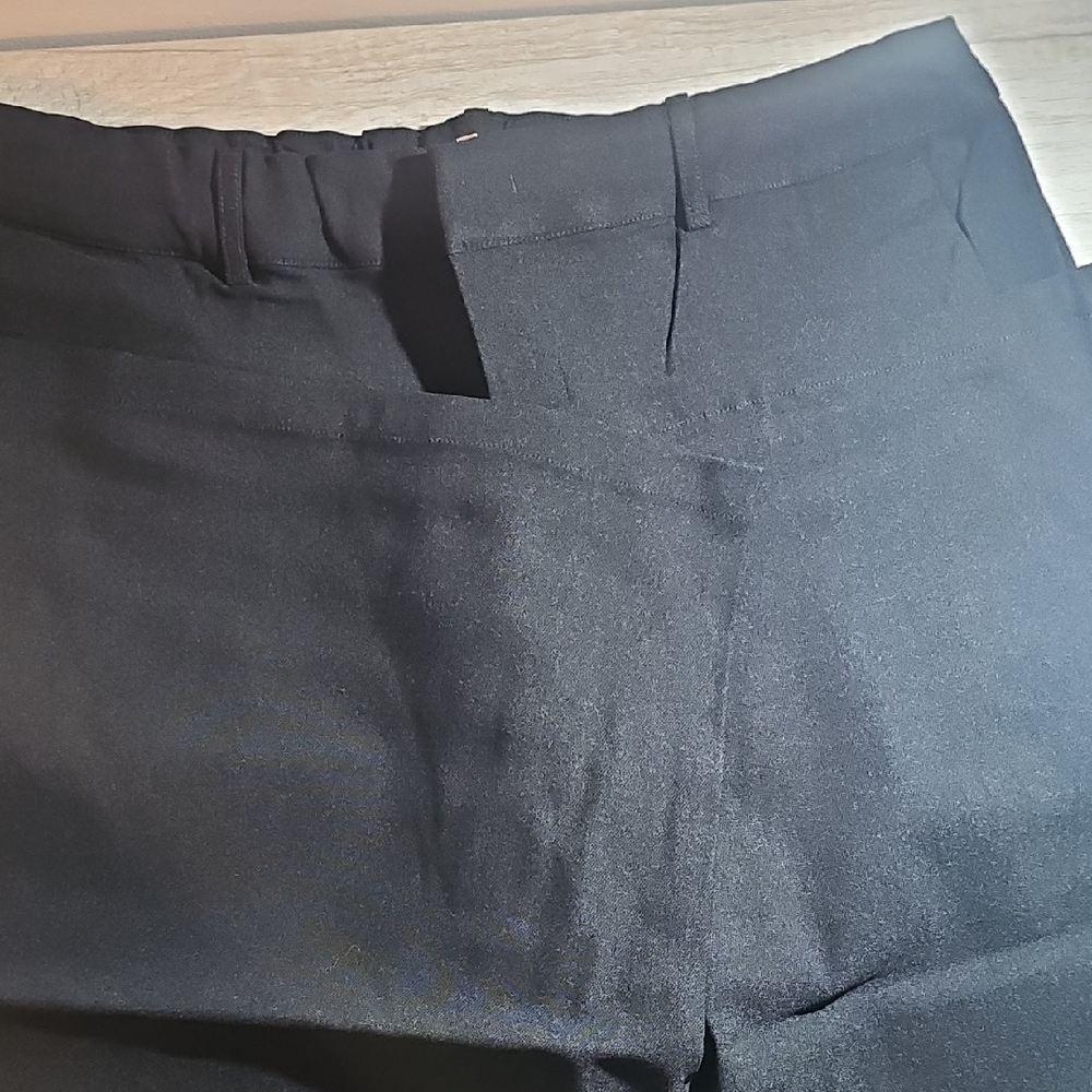 HALARA Black Nylon Pants - Picture 4 of 4